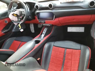 2020 Ferrari Portofino z VIN ZFF89FPA7L0256197, wystawiony jako Copart lot #65969664 z przebiegiem Nie podano mil oraz Szkody całkowita. Historia ofert i sprzedaży dostępna na DreamBid. Obrazek 8.