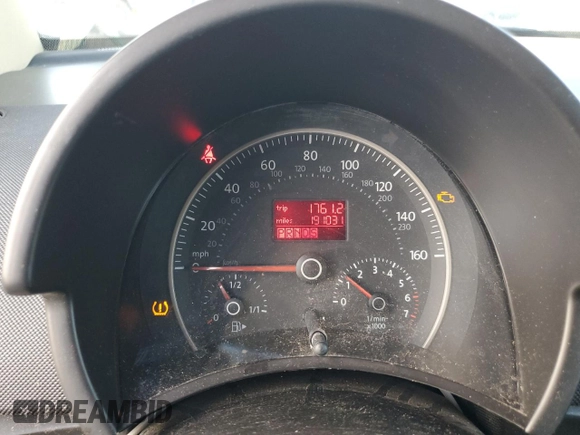 2009 Volkswagen Beetle S with VIN 3VWRW31C59M504261, listed as a Copart auction lot 79912134 with 191,031 mi miles and Salvage Title. Bid and sale history available at DreamBid. Image 9.