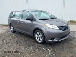 2015 Toyota Sienna L с VIN 5TDZK3DC8FS678539, выставлен на аукционе IAAI как лот 42115498 с пробегом 111 417 миль миль и . История ставок и продаж доступна на DreamBid. Изображение 1.