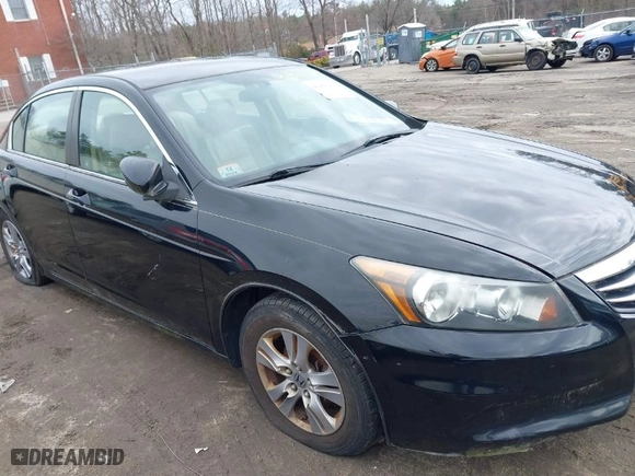 2012 Honda Accord Sdn SE with VIN 1HGCP2F69CA032672, listed as a IAAI auction lot 41866200 with 147017 miles. Bid and sale history available at carsss.com. Image 1.