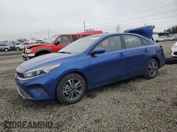 2024 Kia Forte LXS with VIN 3KPF24AD4RE832071, listed as a Copart auction lot 47823385 with 2,819 mi miles and Salvage Title. Bid and sale history available at carsss.com. Image 1.
