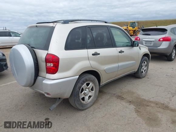 2005 Toyota RAV4 with VIN JTEGD20V750095850, listed as a IAAI auction lot 42131615 with 172,052 mi miles. Bid and sale history available at carsss.com. Image 4.