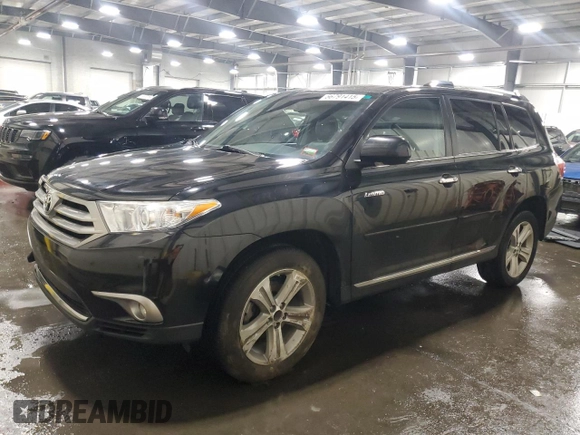2013 Toyota Highlander Limited z VIN 5TDDK3EH7DS239690, wystawiony jako Copart lot #56791415 z przebiegiem 92 647 mil mil oraz Szkoda całkowita • Salvage title. Historia ofert i sprzedaży dostępna na DreamBid. Obrazek 1.