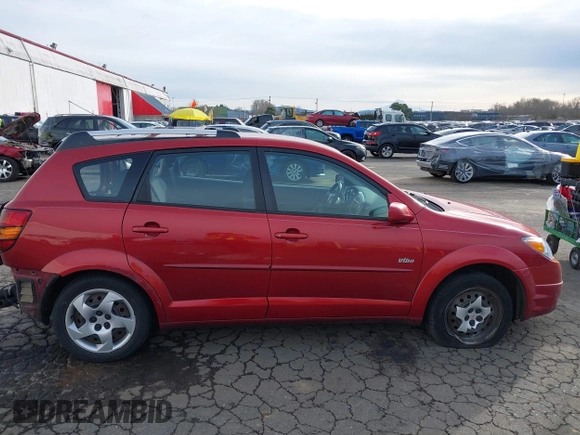 2005 Pontiac Vibe z VIN 5Y2SL638X5Z418640, wystawiony jako IAAI lot #41647772 z przebiegiem 253 109 mil mil oraz . Historia ofert i sprzedaży dostępna na DreamBid. Obrazek 13.