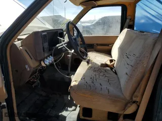 1988 Chevrolet Pickup with VIN 1GCDC14H0JZ277517, listed as a Copart auction lot 69040614 with NaN miles and Salvage Title. Bid and sale history available at carsss.com. Image 7.