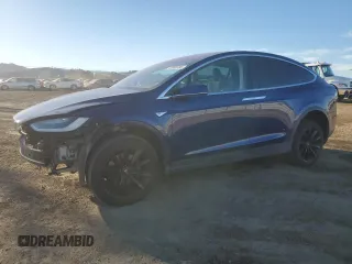 2016 Tesla Model X 70D with VIN 5YJXCAE27GF002068, listed as a Copart auction lot 41680795 with 184,301 mi miles and Salvage Title. Bid and sale history available at carsss.com. Image 1.