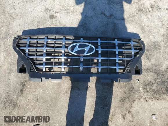 2024 Hyundai Venue Limited with VIN KMHRC8A30RU306560, listed as a Copart auction lot 53710235 with 8,506 mi miles and Salvage title. Bid and sale history available at DreamBid. Image 13.