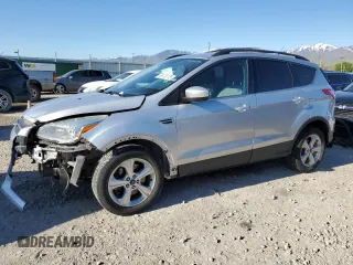2013 Ford Escape SE z VIN 1FMCU9G96DUD12621, wystawiony jako Copart lot #56176175 z przebiegiem 85 597 mil mil oraz Szkoda całkowita • Salvage title. Historia ofert i sprzedaży dostępna na DreamBid. Obrazek 1.