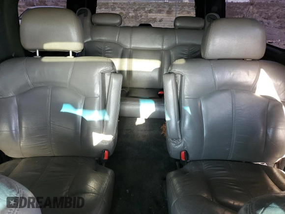 2002 Chevrolet Suburban LS with VIN 3GNEC16T42G306502, listed as a Copart auction lot 80507984 with 277,514 mi miles and Salvage Title. Bid and sale history available at carsss.com. Image 10.