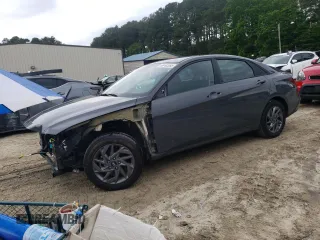 2024 Hyundai Elantra SEL with VIN KMHLM4DG5RU695304, listed as a Copart auction lot 59702285 with 19,143 mi miles and Salvage title. Bid and sale history available at DreamBid. Image 1.