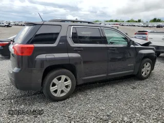 2015 GMC Terrain SLT z VIN 2GKFLXEK4F6195724, wystawiony jako Copart lot #55669165 z przebiegiem 143 472 mil mil oraz Szkoda całkowita • Salvage title. Historia ofert i sprzedaży dostępna na DreamBid. Obrazek 3.