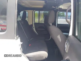 2019 Jeep Wrangler Unlimited Sahara with VIN 1C4HJXEN7KW535887, listed as a IAAI auction lot 42217440 with 91,226 mi miles and . Bid and sale history available at DreamBid. Image 8.