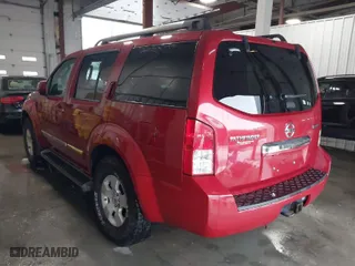 2012 Nissan Pathfinder S with VIN 5N1AR1NB7CC600605, listed as a IAAI auction lot 41268269 with 185,083 mi miles. Bid and sale history available at carsss.com. Image 3.