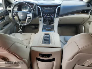 2020 Cadillac Escalade Luxury z VIN 1GYS4BKJ0LR276641, wystawiony jako Copart lot #44267515 z przebiegiem 81 101 mil mil oraz Szkoda całkowita • Salvage title. Historia ofert i sprzedaży dostępna na DreamBid. Obrazek 8.
