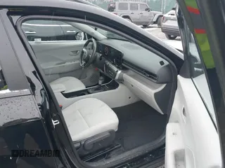 2024 Hyundai Kona SEL with VIN KM8HBCAB8RU085752, listed as a IAAI auction lot 40961834 with 17,974 mi miles. Bid and sale history available at carsss.com. Image 5.