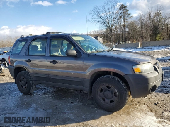 2006 Ford Escape XLS with VIN 1FMYU02Z36KA52010, listed as a Copart auction lot 43130235 with 224,006 mi miles and Clean Title. Bid and sale history available at carsss.com. Image 4.