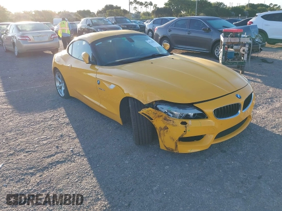 2011 BMW Z4 sDrive30i с VIN WBALM5C56BE495894, выставлен на аукционе IAAI как лот 41749017 с пробегом 38 987 миль миль и . История ставок и продаж доступна на DreamBid. Изображение 1.