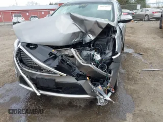 2018 Kia Sorento SX with VIN 5XYPKDA53JG424729, listed as a IAAI auction lot 41914859 with 105,522 mi miles and . Bid and sale history available at carsss.com. Image 6.