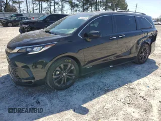 2021 Toyota Sienna XSE with VIN 5TDXRKEC1MS044966, listed as a Copart auction lot 48853605 with 41,720 mi miles and Salvage Title. Bid and sale history available at DreamBid. Image 1.