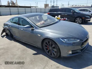 2013 Tesla Model S Performance с VIN 5YJSA1CP1DFP26946, выставлен на аукционе Copart как лот 50133094 с пробегом 80 045 миль миль и Списание • Salvage title. История ставок и продаж доступна на DreamBid. Изображение 4.
