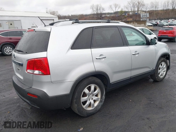 2011 Kia Sorento LX with VIN 5XYKTDA21BG167438, listed as a IAAI auction lot 41965712 with 201,055 mi miles. Bid and sale history available at carsss.com. Image 4.