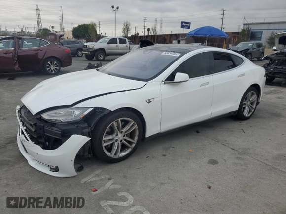 2016 Tesla Model S 90D with VIN 5YJSA1E24GF129280, listed as a Copart auction lot 50654395 with 118,711 mi miles and Salvage Title. Bid and sale history available at DreamBid. Image 1.