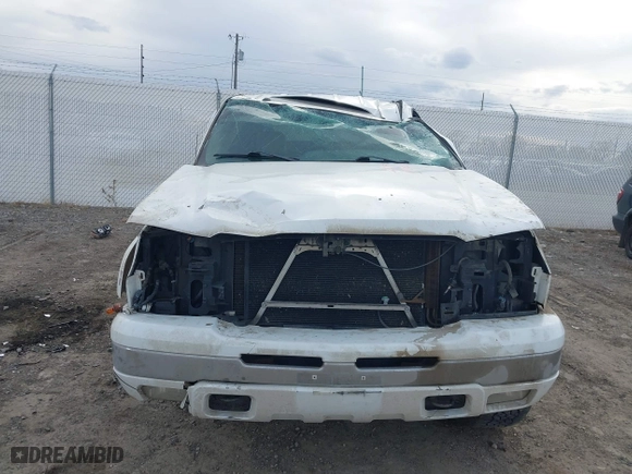 2005 Chevrolet Avalanche Z71 with VIN 3GNEK12ZX5G158843, listed as a IAAI auction lot 41776029 with 1 mi miles. Bid and sale history available at carsss.com. Image 6.