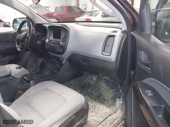 2020 Chevrolet Colorado 4WD Work Truck with VIN 1GCGTBEN2L1178464, listed as a IAAI auction lot 42020876 with 111,698 mi miles. Bid and sale history available at carsss.com. Image 5.