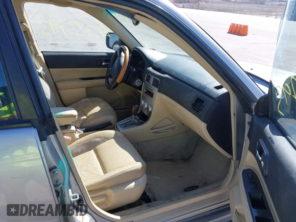 2006 Subaru Forester 2.5 X L.L. Bean Edition with VIN JF1SG67626H700796, listed as a IAAI auction lot 41733793 with 242,337 mi miles. Bid and sale history available at carsss.com. Image 5.