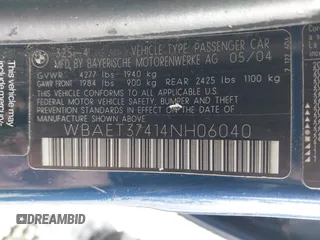 2004 BMW 3 Series 325i with VIN WBAET37414NH06040, listed as a IAAI auction lot 41793260 with 212,541 mi miles. Bid and sale history available at carsss.com. Image 9.