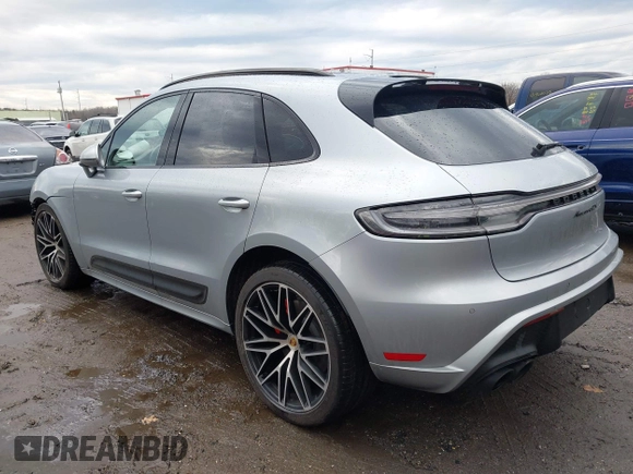 2022 Porsche Macan Turbo with VIN WP1AF2A52NLB31072, listed as a IAAI auction lot 41444252 with 38,595 mi miles and . Bid and sale history available at DreamBid. Image 3.