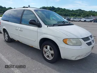 2005 Dodge Caravan SXT with VIN 2D4GP44L85R540668, listed as a IAAI auction lot 42714069 with 242,688 mi miles and . Bid and sale history available at DreamBid. Image 1.