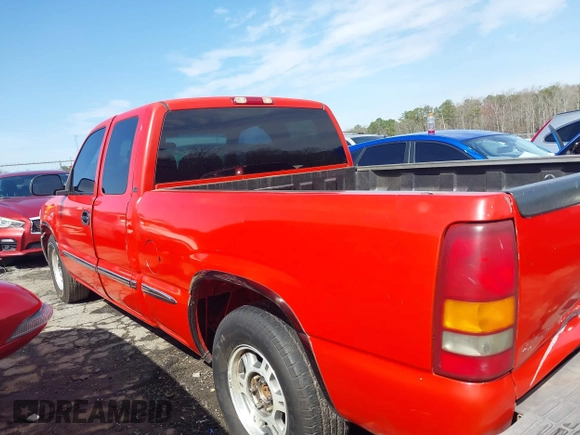 2000 GMC New Sierra 1500 SL with VIN 2GTEC19V2Y1392769, listed as a IAAI auction lot 41748036 with 315,906 mi miles. Bid and sale history available at carsss.com. Image 14.