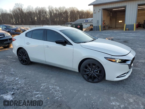 2022 Mazda 3 2.5 Turbo z VIN 3MZBPBAY7NM300608, wystawiony jako Copart lot #41694185 z przebiegiem 21 499 mil mil oraz Szkoda całkowita • Salvage title. Historia ofert i sprzedaży dostępna na DreamBid. Obrazek 4.