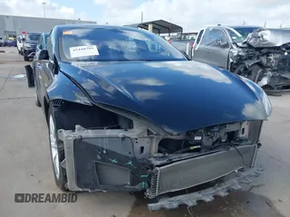 2014 Tesla Model S 60 с VIN 5YJSA1H17EFP41957, выставлен на аукционе IAAI как лот 42448795 с пробегом 103 990 миль миль и . История ставок и продаж доступна на DreamBid. Изображение 6.