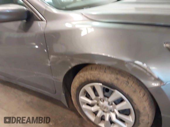 2016 Nissan Altima SV with VIN 1N4AL3AP5GC177327, listed as a IAAI auction lot 41357392 with 114,544 mi miles and . Bid and sale history available at DreamBid. Image 6.