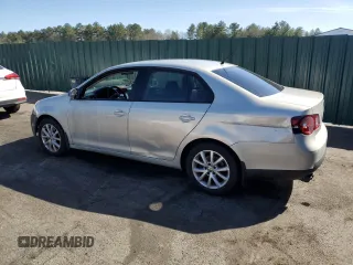 2010 Volkswagen Jetta Sedan Limited with VIN 3VWRZ7AJ2AM138373, listed as a Copart auction lot 49278525 with 191,640 mi miles and Salvage Title. Bid and sale history available at carsss.com. Image 2.