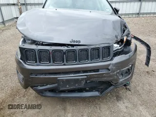 2018 Jeep Compass Latitude z VIN 3C4NJCBB7JT407630, wystawiony jako Copart lot #54610415 z przebiegiem 68 676 mil mil oraz Szkoda całkowita • Salvage title. Historia ofert i sprzedaży dostępna na DreamBid. Obrazek 12.