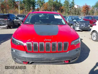 2019 Jeep Cherokee Trailhawk с VIN 1C4PJMBX7KD298488, выставлен на аукционе IAAI как лот 40697687 с пробегом 127 060 миль миль и . История ставок и продаж доступна на DreamBid. Изображение 12.