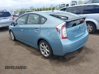 2014 Toyota Prius Four with VIN JTDKN3DU9E1808146, listed as a IAAI auction lot 42054435 with 86,915 mi miles. Bid and sale history available at carsss.com. Image 3.