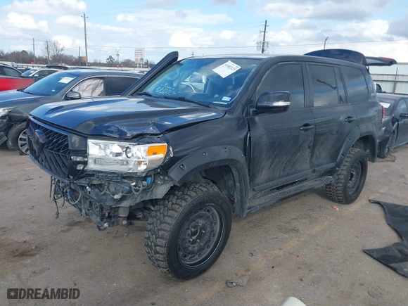 2016 Toyota Land Cruiser with VIN JTMCY7AJ8G4044577, listed as a IAAI auction lot 41482125 with 140,971 mi miles. Bid and sale history available at carsss.com. Image 17.