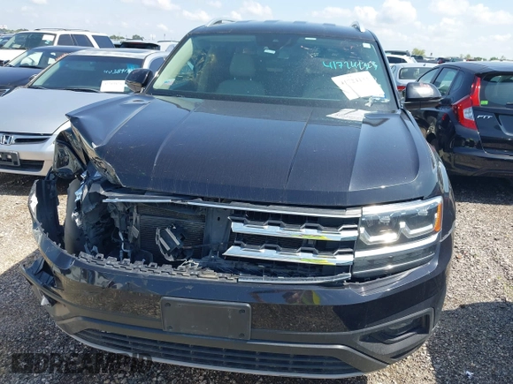 2018 Volkswagen Atlas SE with VIN 1V2DR2CA1JC546005, listed as a IAAI auction lot 41724133 with 116,633 mi miles and . Bid and sale history available at DreamBid. Image 12.