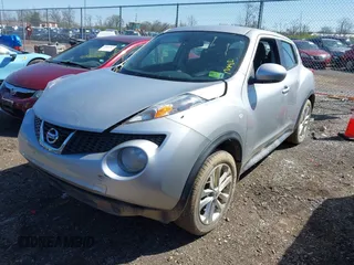 2014 Nissan Juke SL with VIN JN8AF5MVXET358643, listed as a IAAI auction lot 41990136 with 1 mi miles. Bid and sale history available at carsss.com. Image 2.