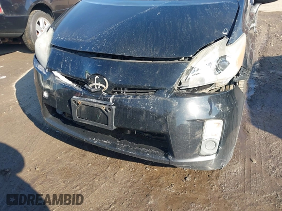 2010 Toyota Prius II with VIN JTDKN3DU3A1010042, listed as a IAAI auction lot 41416439 with 203,267 mi miles. Bid and sale history available at carsss.com. Image 6.