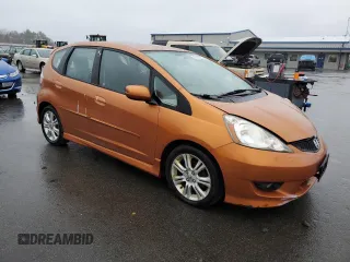 2011 Honda Fit Sport with VIN JHMGE8H52BS012400, listed as a Copart auction lot 55502555 with 146,008 mi miles and Clean Title. Bid and sale history available at DreamBid. Image 4.