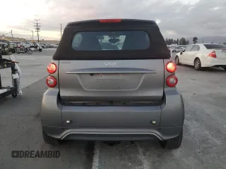 2013 Smart fortwo Passion z VIN WMEEK3BA4DK644622, wystawiony jako Copart lot #84966644 z przebiegiem 78 657 mil mil oraz Szkoda całkowita • Salvage title. Historia ofert i sprzedaży dostępna na DreamBid. Obrazek 6.