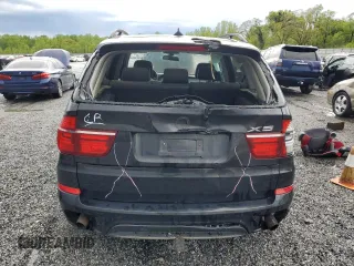 2013 BMW X5 xDrive35i z VIN 5UXZV4C5XD0G53045, wystawiony jako Copart lot #52986625 z przebiegiem 130 237 mil mil oraz Czysty tytuł • Clean title. Historia ofert i sprzedaży dostępna na DreamBid. Obrazek 6.