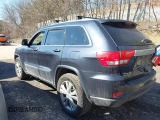 2013 Jeep Grand Cherokee Laredo with VIN 1C4RJFAG4DC653079, listed as a IAAI auction lot 41726726 with 152,356 mi miles. Bid and sale history available at carsss.com. Image 3.