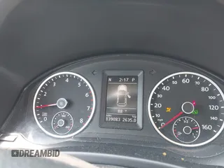 2012 Volkswagen Tiguan SE z VIN WVGBV7AX1CW548133, wystawiony jako IAAI lot #42403164 z przebiegiem 139 083 mil mil oraz . Historia ofert i sprzedaży dostępna na DreamBid. Obrazek 7.