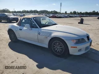 2000 BMW Z3 z VIN WBACH3346YLF44163, wystawiony jako Copart lot #73534514 z przebiegiem 148 254 mil mil oraz Tytuł czysty. Historia ofert i sprzedaży dostępna na DreamBid. Obrazek 4.
